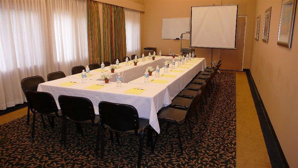 Red Lion Inn And Suites Victoria Saanich Facilités photo